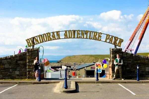 Ground Floor Deluxe Seaside With Patio & Private Entrance, Marine Court