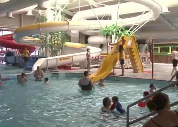 Ground Floor Deluxe Seaside With Patio & Private Entrance, Marine Court Bundoran